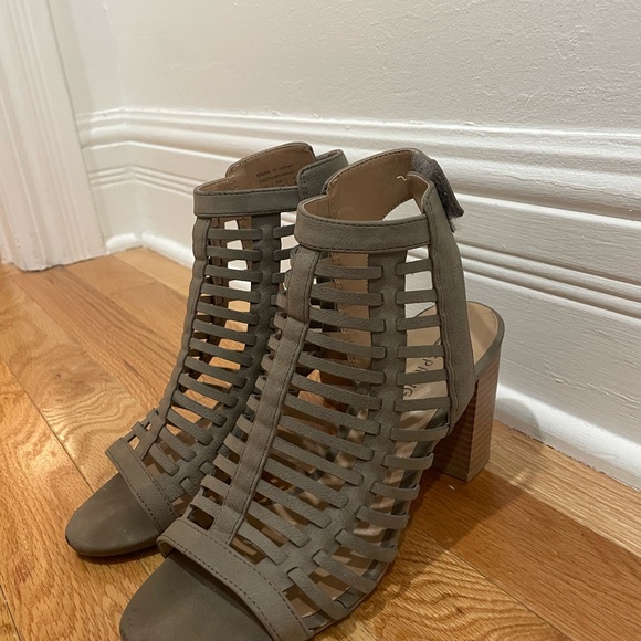 Heels boots - Picture 6 of 7